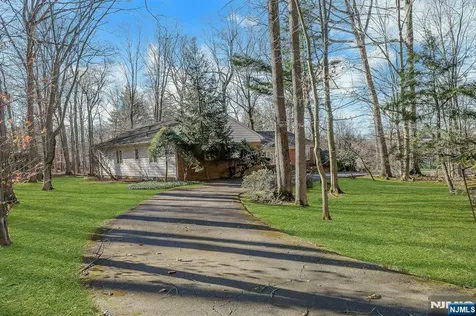32 Litchfield Way Alpine NJ 07620