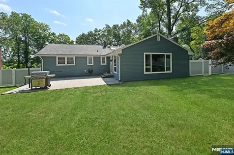 614 Mountain Avenue Twp Of Washington NJ 07676