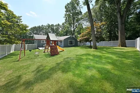 614 Mountain Avenue Twp Of Washington NJ 07676