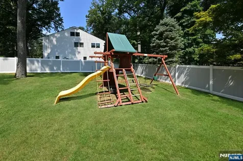 614 Mountain Avenue Twp Of Washington NJ 07676