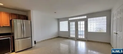 1203 River Road Edgewater NJ 07020
