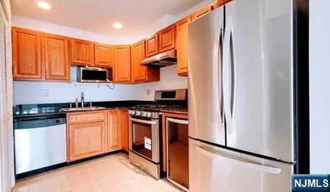 1203 River Road Edgewater NJ 07020