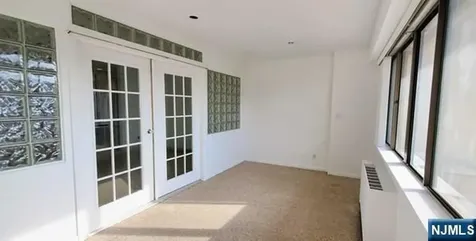 1203 River Road Edgewater NJ 07020