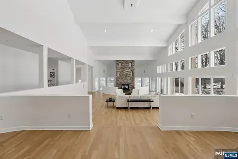 20 Mount Pleasant Road Mendham Township NJ 07960