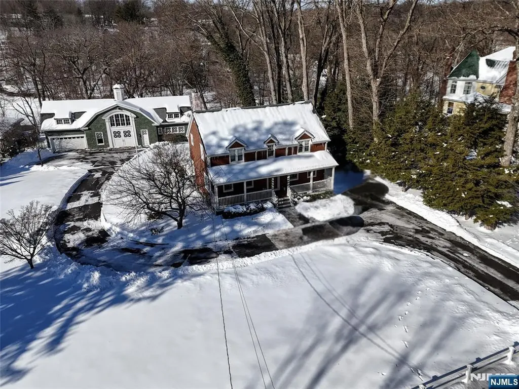 261 E Saddle River Road Saddle River NJ 07458