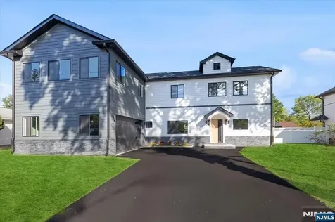 27 Sullivan Drive Emerson NJ 07630