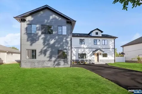 27 Sullivan Drive Emerson NJ 07630