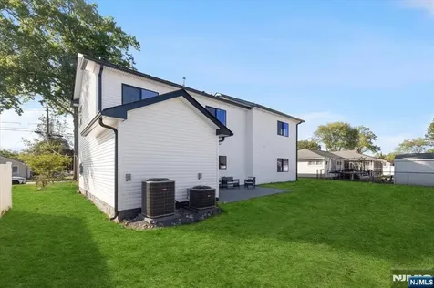 27 Sullivan Drive Emerson NJ 07630