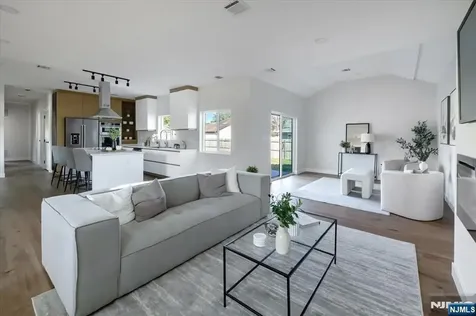 27 Sullivan Drive Emerson NJ 07630