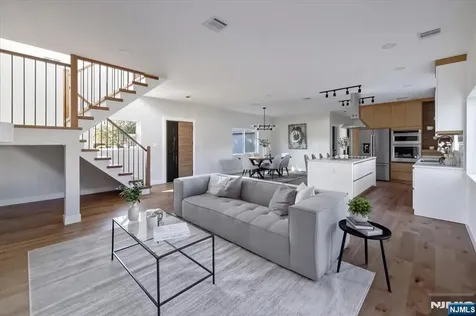 27 Sullivan Drive Emerson NJ 07630