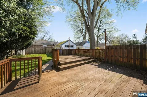 185 Larch Avenue Teaneck NJ 07666