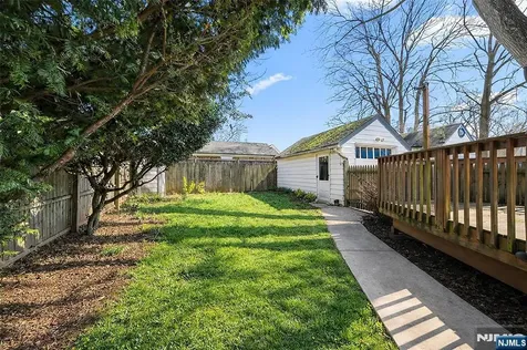 185 Larch Avenue Teaneck NJ 07666
