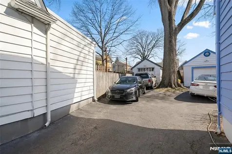 185 Larch Avenue Teaneck NJ 07666