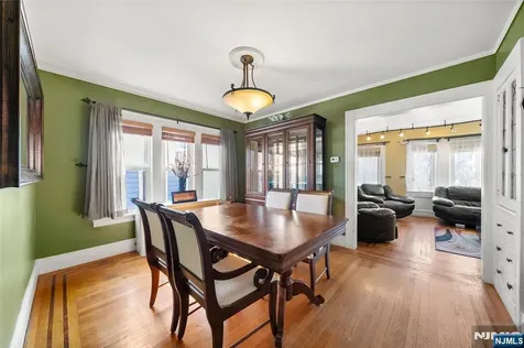 185 Larch Avenue Teaneck NJ 07666
