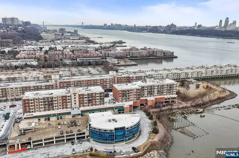 344 The Promenade Edgewater NJ 07020
