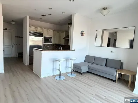 4101 Piermont Tenafly NJ 07670
