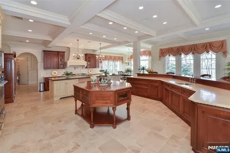 15 N Church Road Saddle River NJ 07458