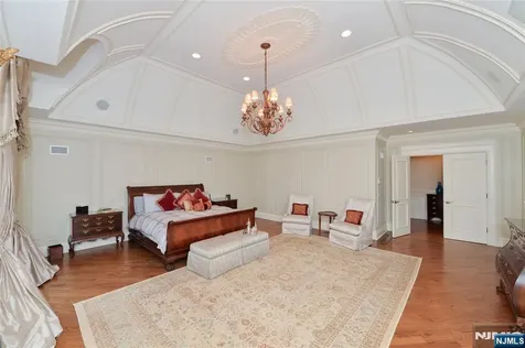 15 N Church Road Saddle River NJ 07458