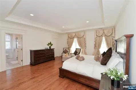 15 N Church Road Saddle River NJ 07458