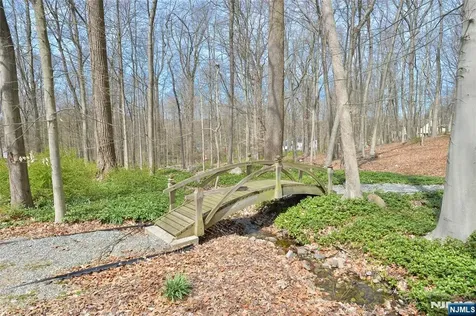 15 N Church Road Saddle River NJ 07458
