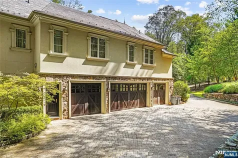 15 N Church Road Saddle River NJ 07458