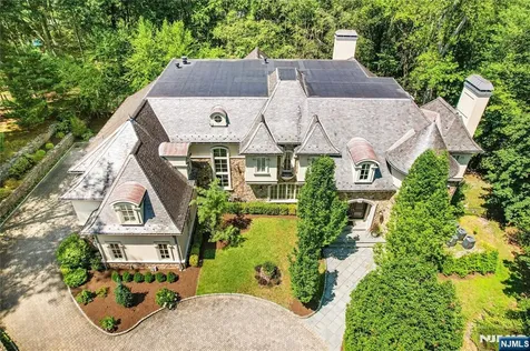15 N Church Road Saddle River NJ 07458