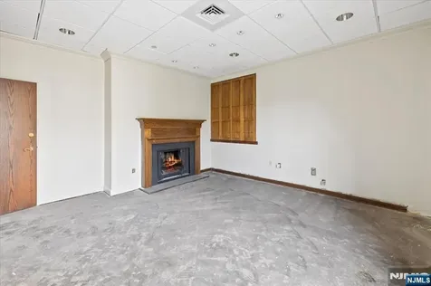60 Pompton Avenue Verona NJ 07044