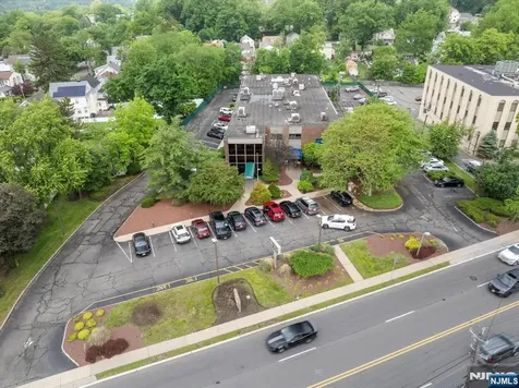 60 Pompton Avenue Verona NJ 07044