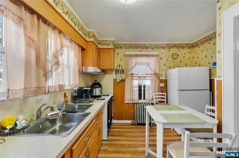 252 Duane Street Orange NJ 07050
