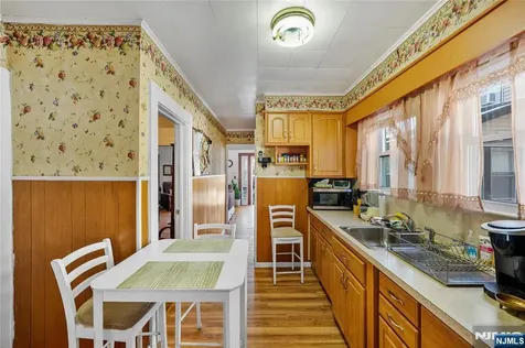 252 Duane Street Orange NJ 07050