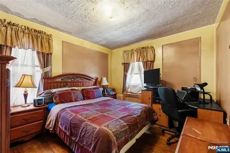 252 Duane Street Orange NJ 07050