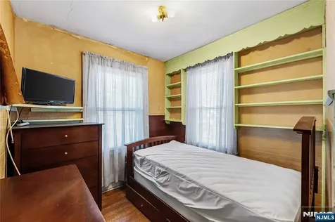 252 Duane Street Orange NJ 07050