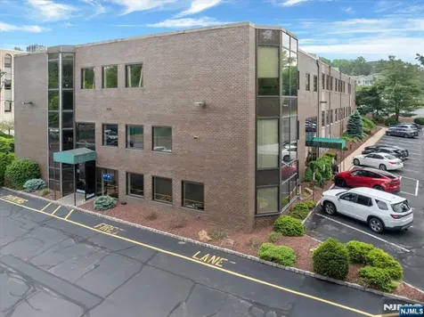60 Pompton Avenue Verona NJ 07044