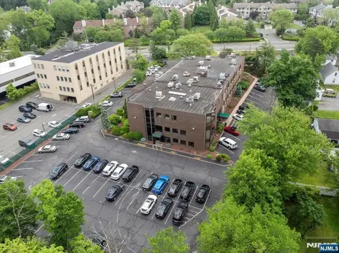 60 Pompton Avenue Verona NJ 07044