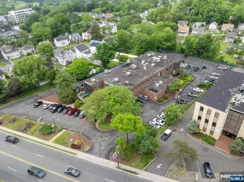 60 Pompton Avenue Verona NJ 07044