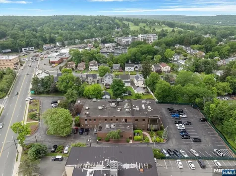 60 Pompton Avenue Verona NJ 07044
