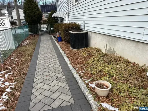 250 Stuyvesant Road Teaneck NJ 07666