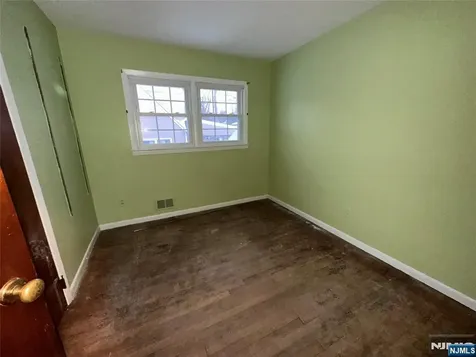 250 Stuyvesant Road Teaneck NJ 07666