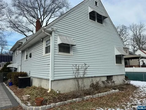 250 Stuyvesant Road Teaneck NJ 07666