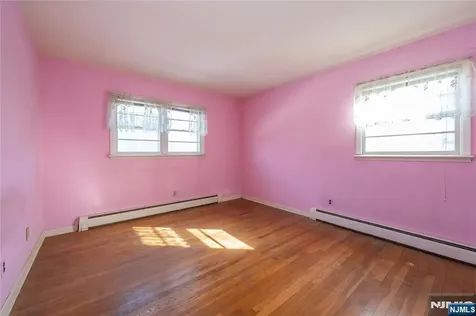 409 W Anderson Street Hackensack NJ 07601
