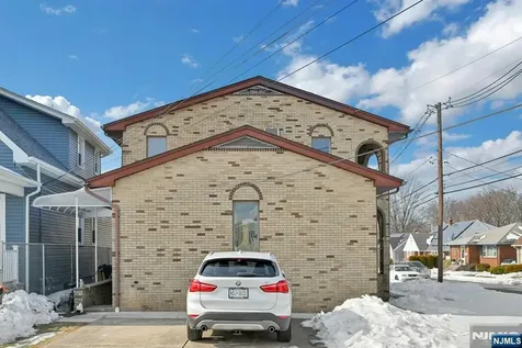 34 Locust Street Elmwood Park NJ 07407