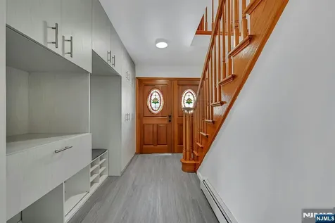 34 Locust Street Elmwood Park NJ 07407