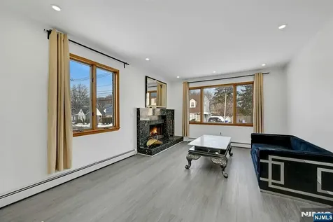 34 Locust Street Elmwood Park NJ 07407