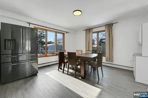 34 Locust Street Elmwood Park NJ 07407