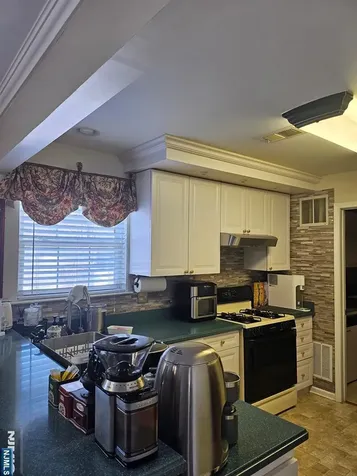 25 Fountayne Lane Lawrence NJ 08648
