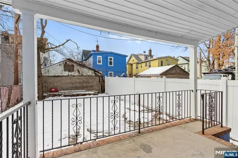 216 Renner Avenue Newark NJ 07112