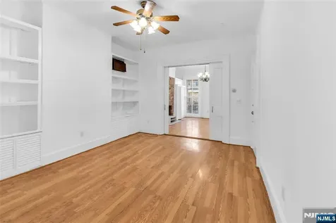 564 Hudson Avenue Weehawken NJ 07086