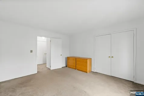 319 Gorge Road Cliffside Park NJ 07010