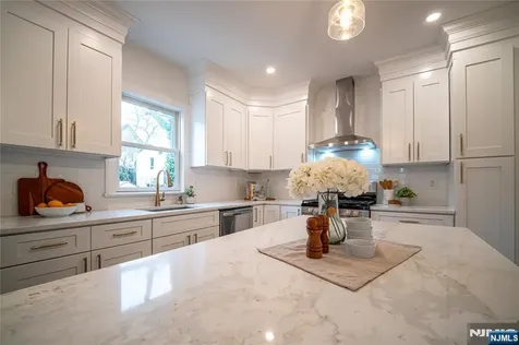 318 Park Avenue Nutley NJ 07110