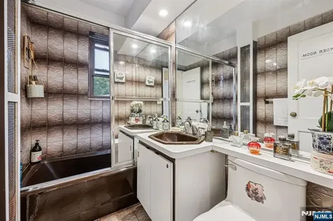 8811 Bergenline North Bergen NJ 07047